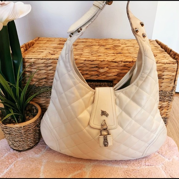 Burberry Handbags - Burberry bag 👜